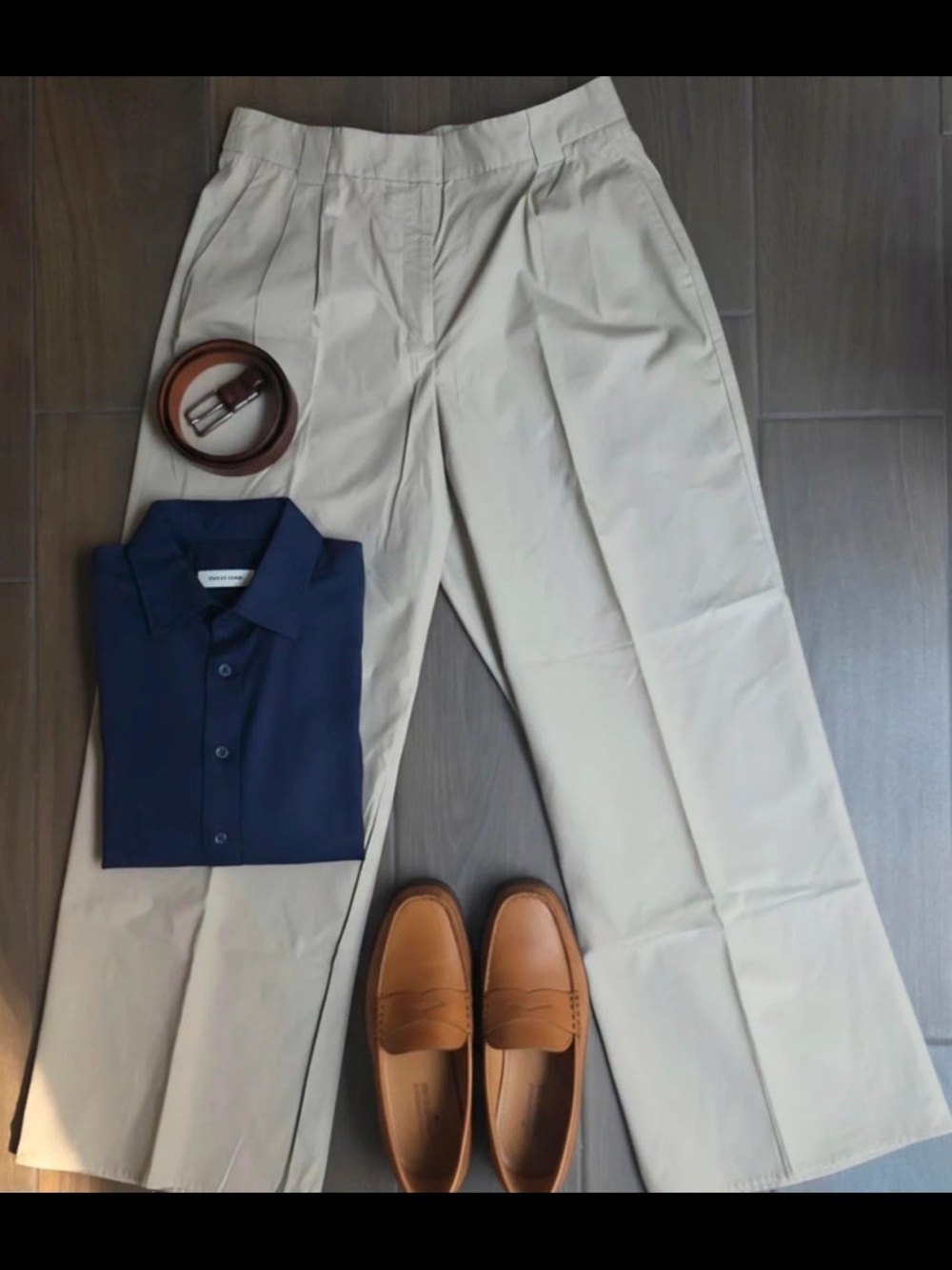 Vintage Khaki Pleated Wide-Leg Trousers / Chinos